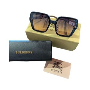 Burberry Oversized Square Sunglasses | Full Set | Italy | BNIB